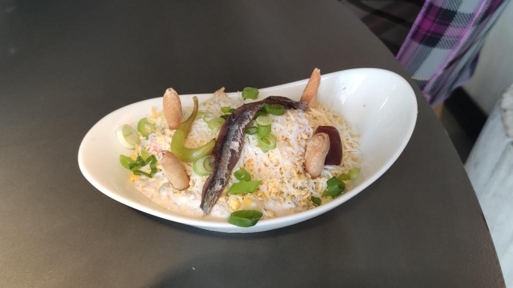 Ensaladilla rusa La Barra con anchoa