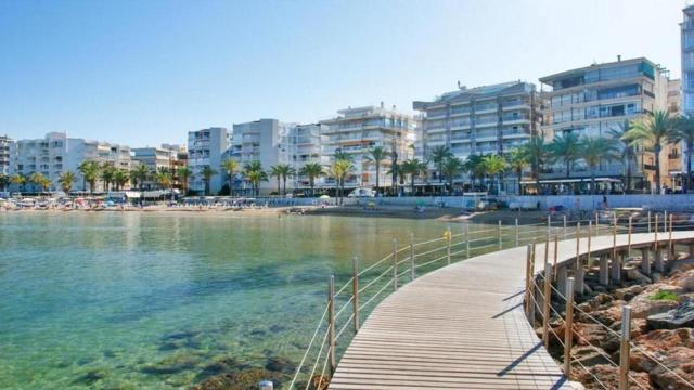 Adiós a la bandera azul: las famosas playas de este turístico pueblo de Cataluña se quedan sin reconocimiento