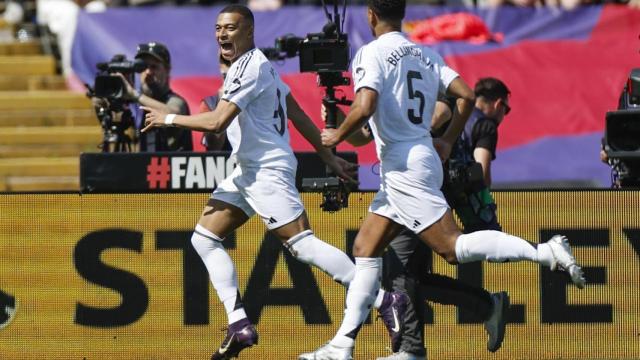 Mbappé celebra un gol en Montjuïc