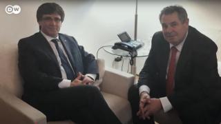 Carles Puigdemont y Víctor Terradellas, durante una reunión, en una imagen del documental de Arte France difundido por DW