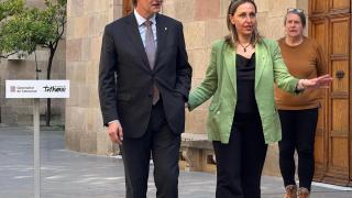El presidente, Salvador Illa, junto a la consellera Eva Menor en el acto institucional por el Día Mundial contra la LGTBIfobia este martes.