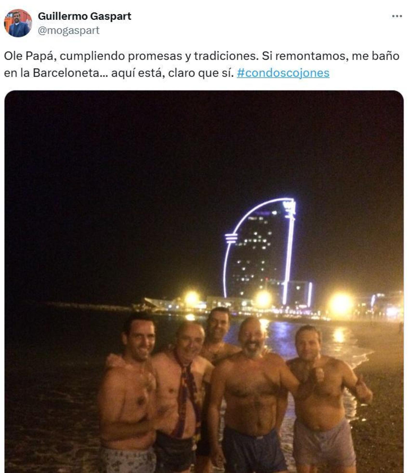 Joan Gaspart se baña con familiares y amigos en La Barceloneta tras la remontada del Barça contra el PSG en 2017