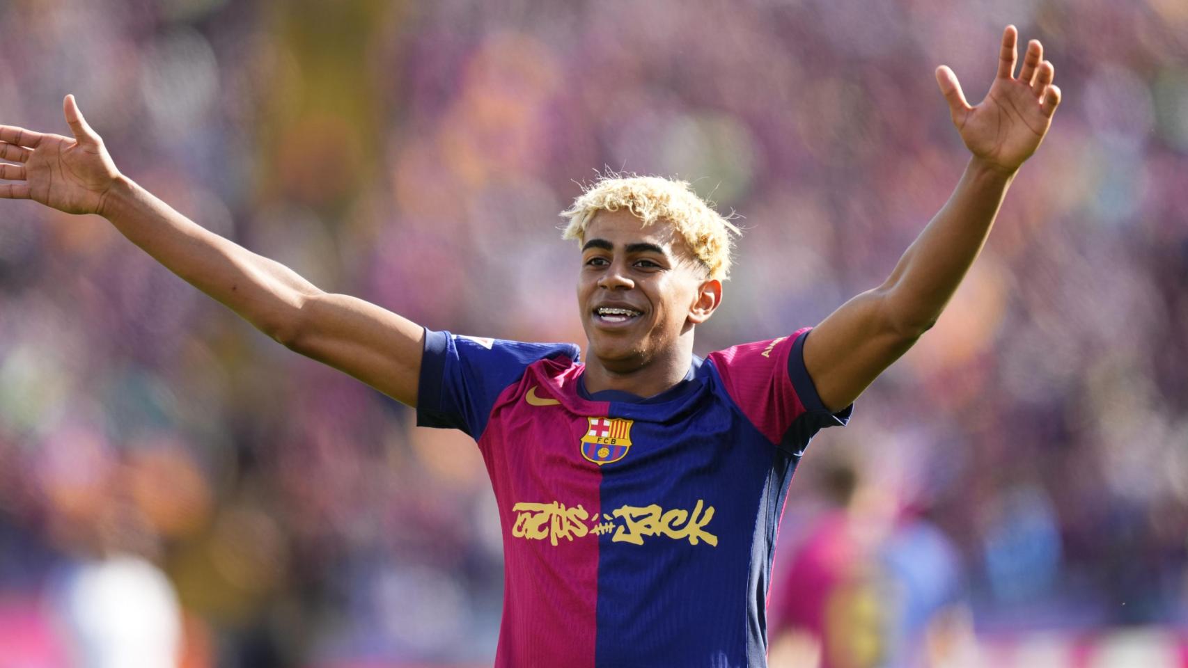 Lamine Yamal celebra su gol y la victoria del Barça en el clásico de Montjuïc contra el Real Madrid