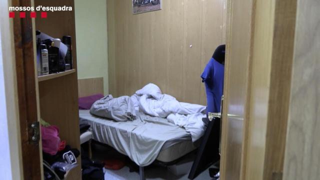 Uno de los pisos de los detenidos en la red de pederastia de Cataluña