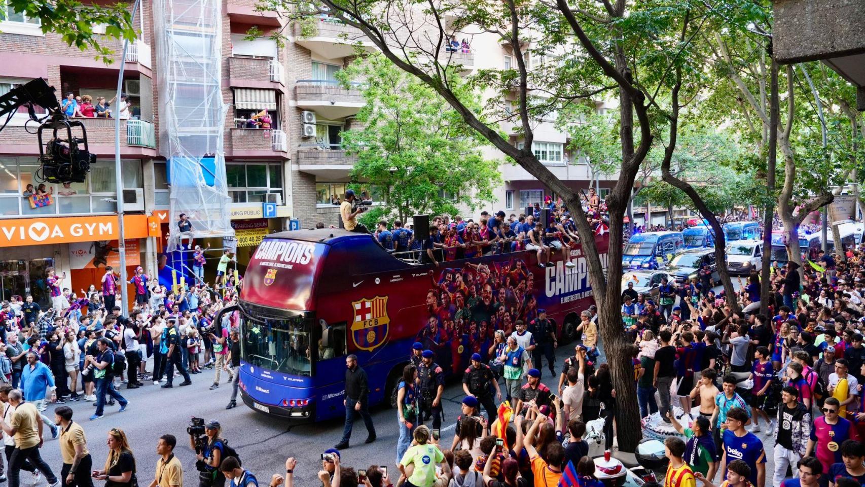 Rua del Barça a su Paso por la calle berlin