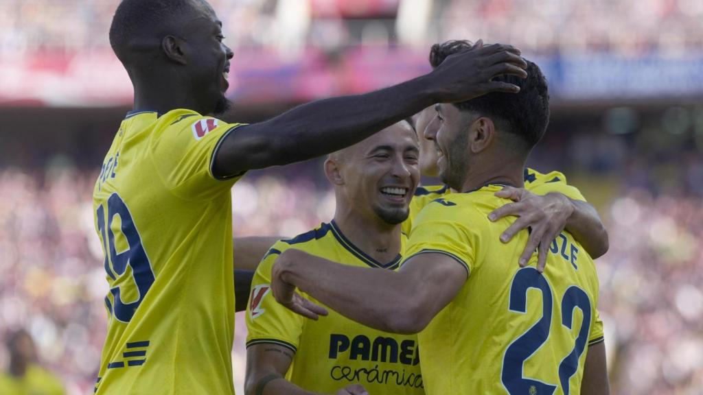 Ayoze celebra su gol en el Barça-Villarreal