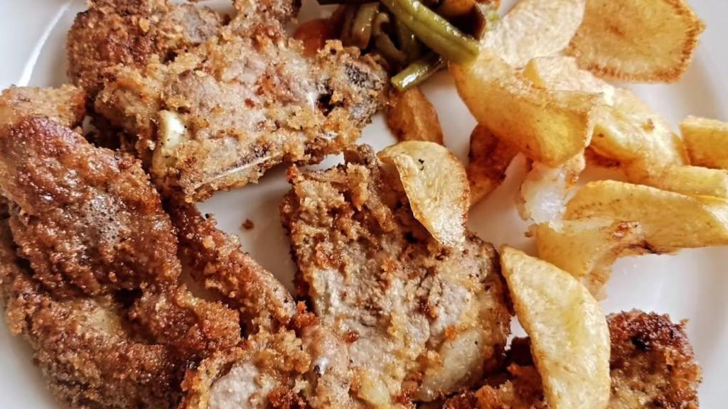 Cabrito rebozado de El Hostal de Pinós