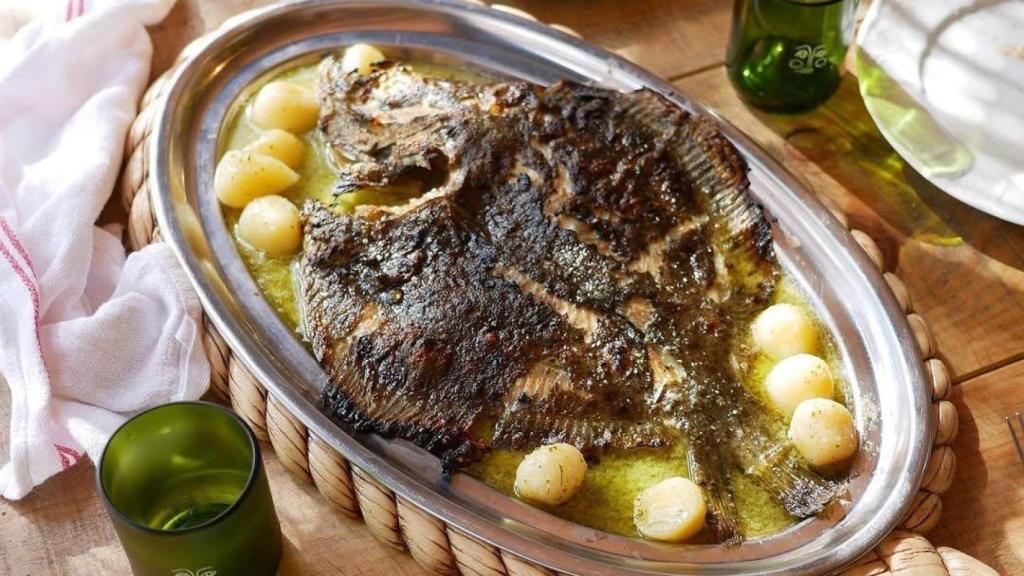 El rodaballo, la especialidad del restaurante Catalina de Gavà Mar