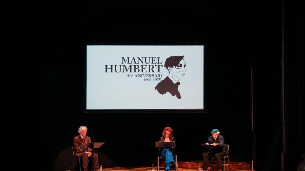 Acto con Lluís Boada, a la izquierda, sobre Manuel Humbert, en la Fundació Romea