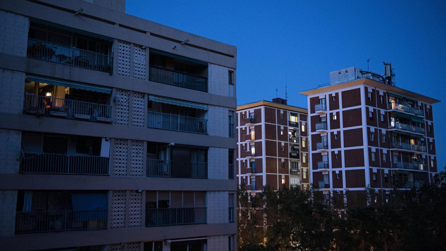 Las calles de la ciudad sin luz durante el apagón, a 28 de abril de 2025, en Barcelona