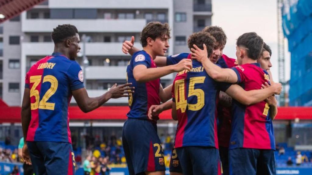 Los jugadores del Barça B celebran un gol contra el Sestao River