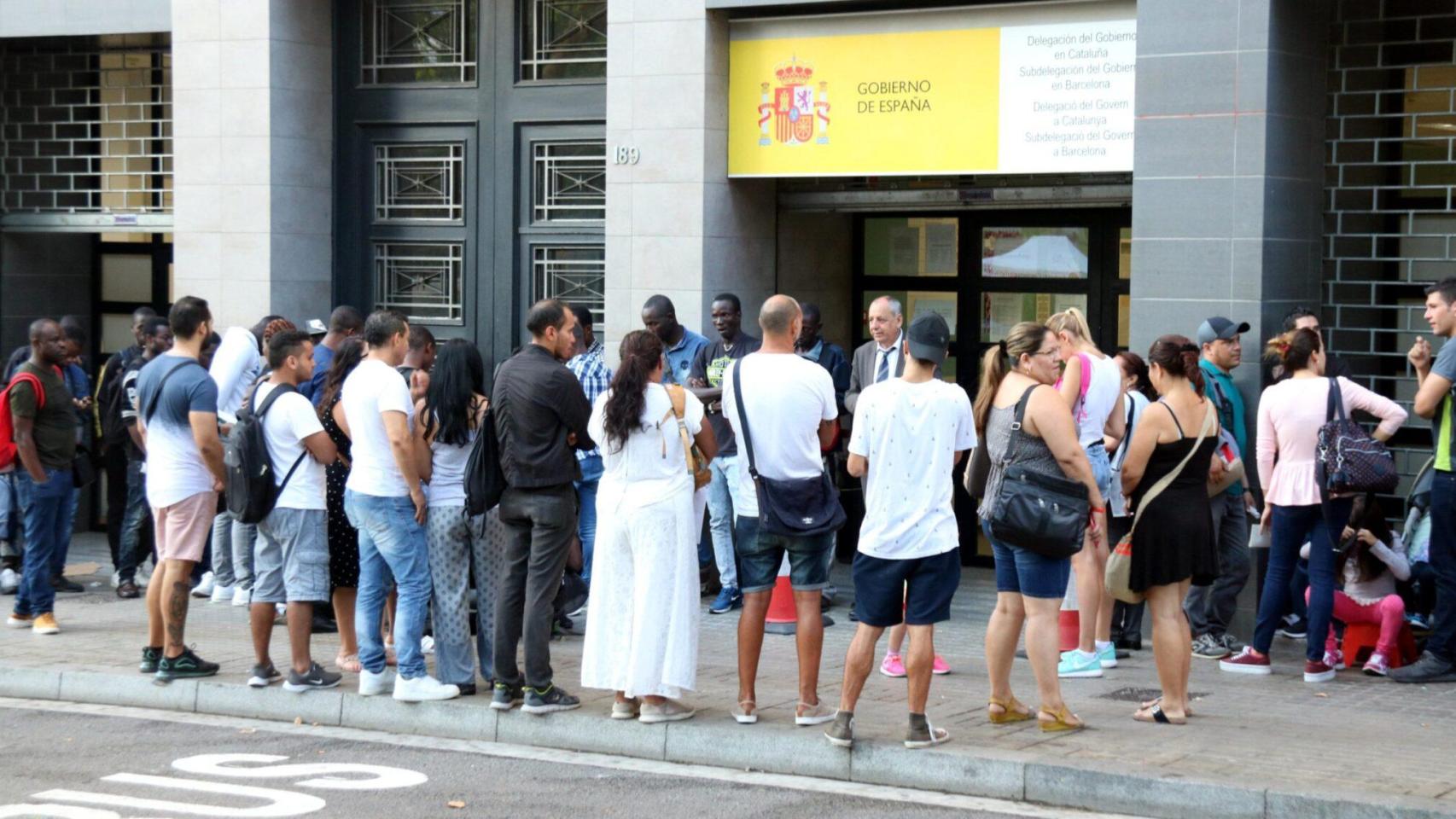 Una de las oficias de extranjería en Cataluña