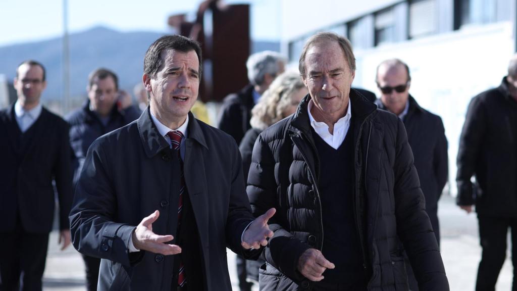 El consejero delegado de Flamasats, Pere Puig (dcha.)