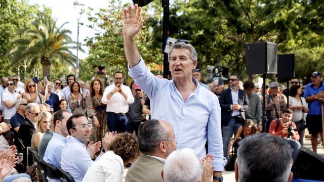 Alberto Núñez Feijóo junto a, entre otros, Alejandro Fernández, este fin de semana en Castelldefels