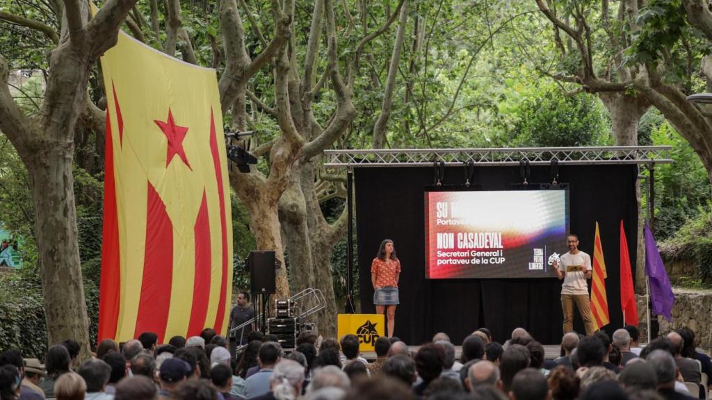 Acto de la CUP para presentar su nueva apuesta estética enmarcada en la campaña 'Construïm el país'