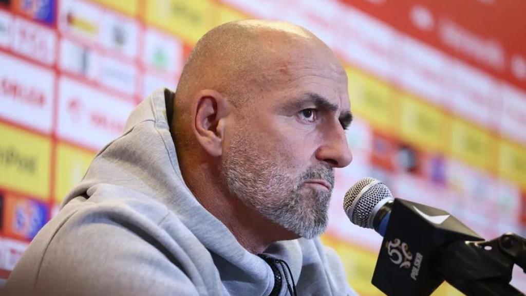 Michal Probierz, seleccionador de Polonia enfrentado a Lewandowski