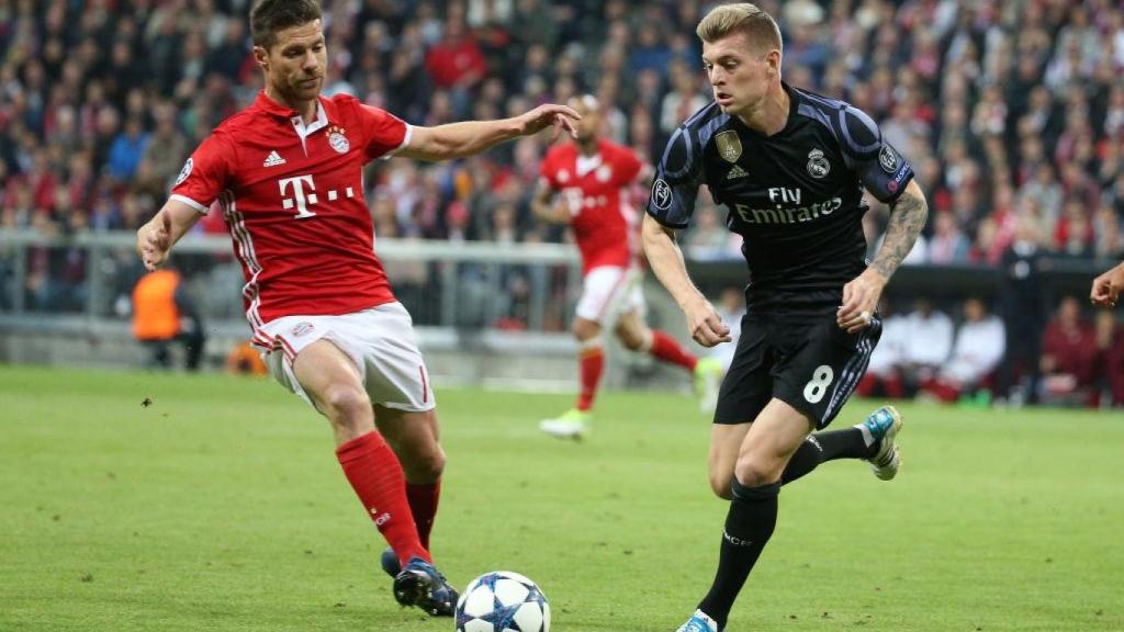 Toni Kroos torna a jugar amb el Reial Madrid davant el Bernabéu i Xabi Alonso trepitja l'accelerador des de les set del matí