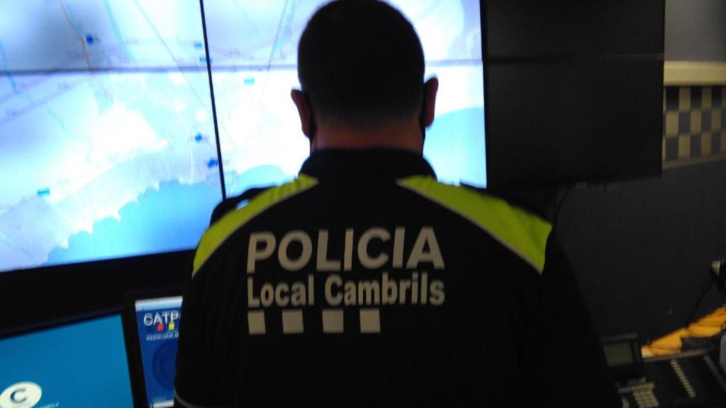 Imagen de archivo de un agente de la Policía Municipal de Cambrils (Tarragona)