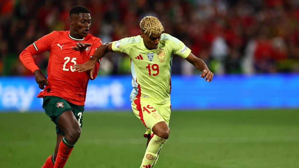 Lamine Yamal durante la final de la Nations League contra Portgual
