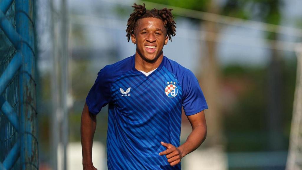 Cardoso Varela con la camiseta del NK Dinamo Odranski Obrez