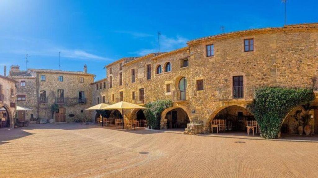 Plaza Mayor de Monells