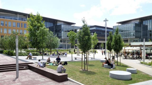 Imagen del World Trade Center de Cornellà de Llobregat, sede de Axa en Cataluña