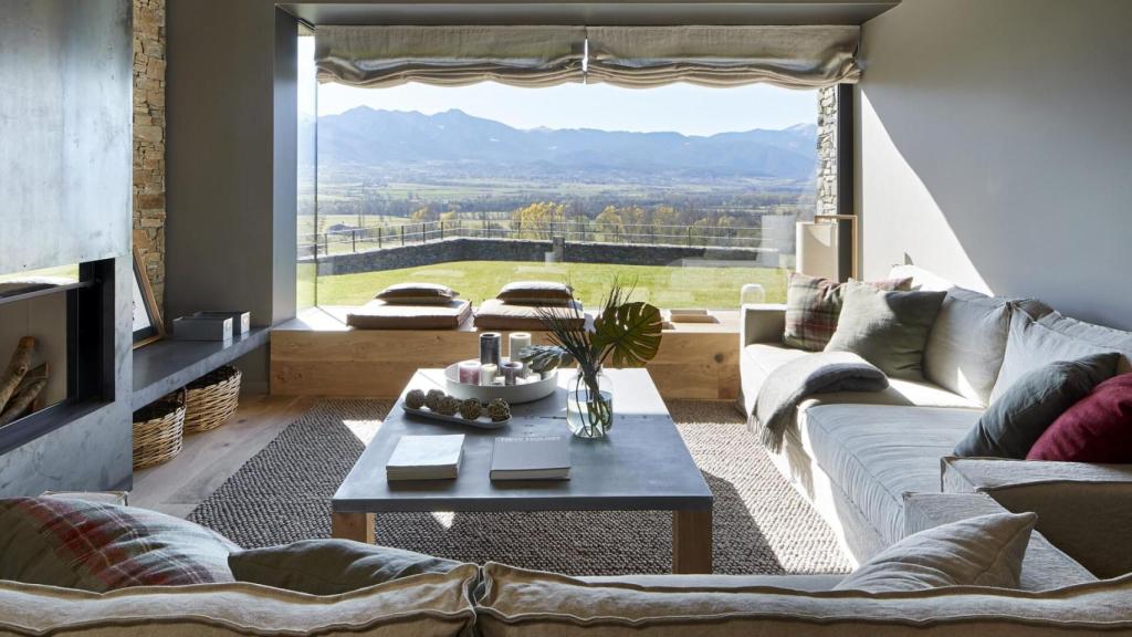 Interior de una casa de la promoción del empresario en Bolvir