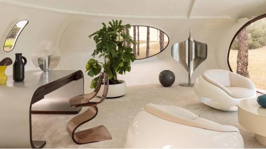 Interior de casa ovni