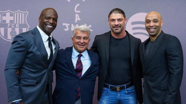 Terry Crews, Joan Laporta, Andy Bara y Thierry Henry, en Montjuïc