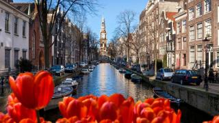 Un canal de Amsterdam