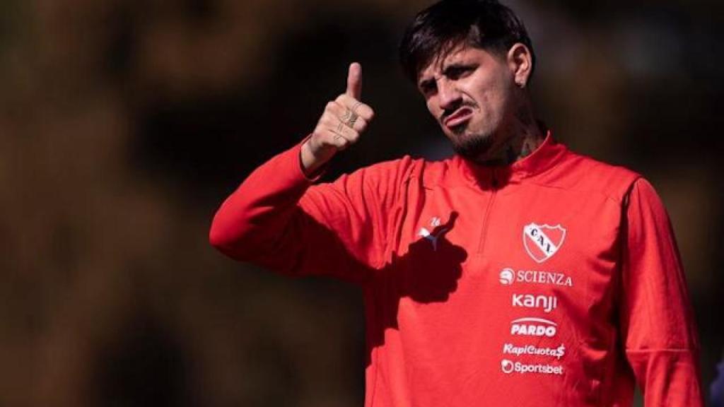 Kevin Lomónaco, en un partido con Independiente