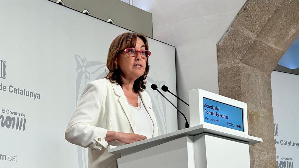 La consellera de Territorio, Vivienda y Transición Ecológica y portavoz de la Generalitat, Sílvia Paneque, en una rueda de prensa este martes tras el Consell Executiu