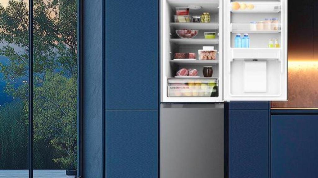 Eficiente, diseño elegante y espacioso: así es el frigorífico que arrasa en Cecotec
