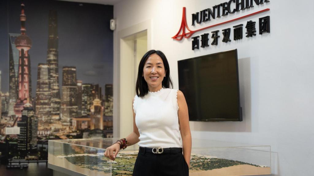 La consejera delegada de Puente China, Lidan Qi Zhou, en los despachos del grupo en Barcelona
