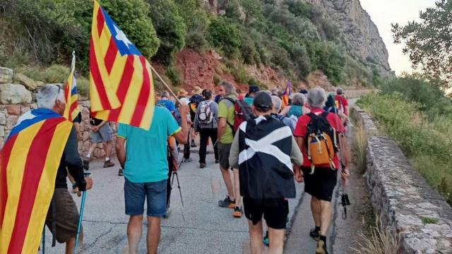 Manifestantes de la ANC, durante el ascenso a Montserrat