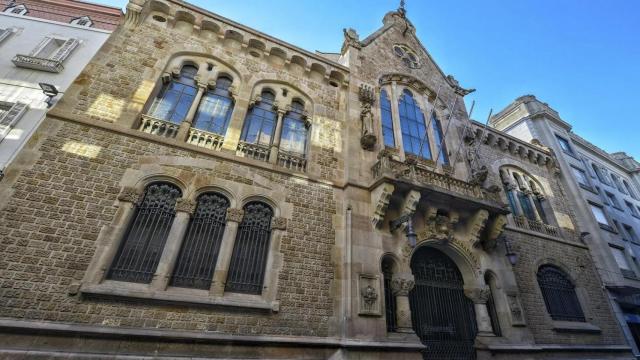 Se alquila este conocido palacete modernista de Barcelona, la Caixa d'Estalvis Sabadell