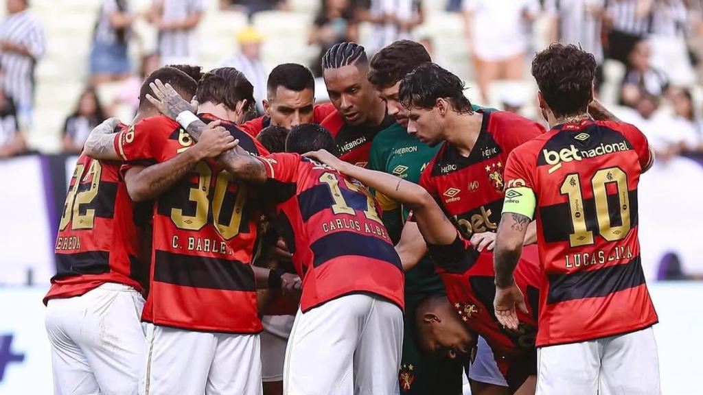 Los jugadores del Sport Recife, concentrados para un partido