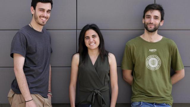 Los tres ingenieros fundadores de Bleta: Gerard, Isabel y Adrià