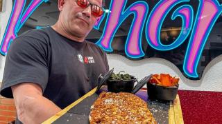 El lugar de Cataluña donde comer el mejor cachopo: puedes llegar en autobús desde Barcelona