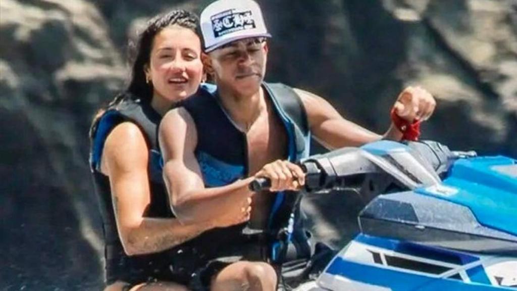 Lamine Yamal y Fati Vázquez, de vacaciones en Sicilia