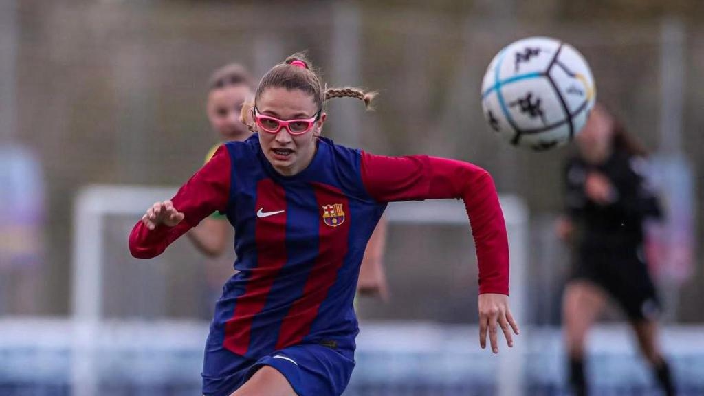 Noa Jimenez en un partido en las categorías inferiores del FC Barcelona