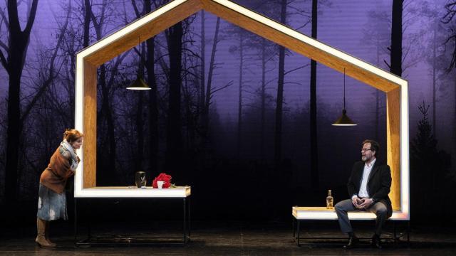 Escena de 'Clavells', con Abel Folk y Silvia Marsó