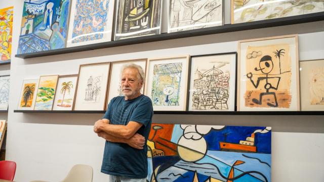 Javier Mariscal en su despacho del Poblenou de Barcelona, en una entrevista con Crónica Global