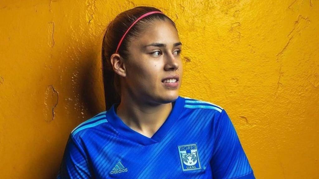 Lizbeth Ovalle con Tigres