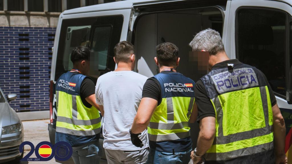 Imagen del momento de una de las deportaciones llevadas a cabo