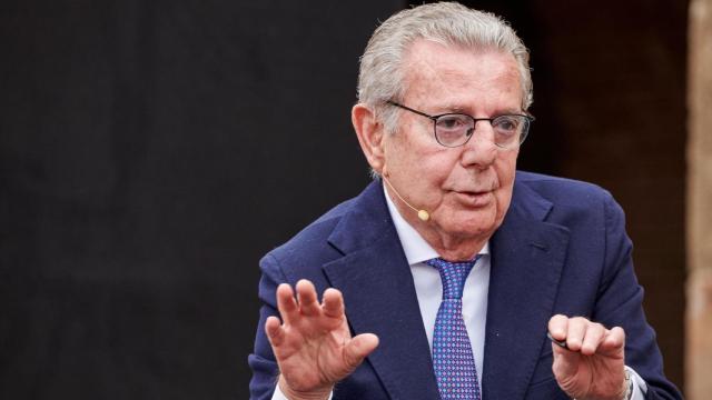 Javier Godó, hasta ahora presidente del Grupo Godó, cede el testigo a su hijo Carlos / EP