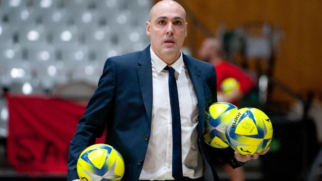 Javi Rodríguez como entrenador de Industrias Santa Coloma