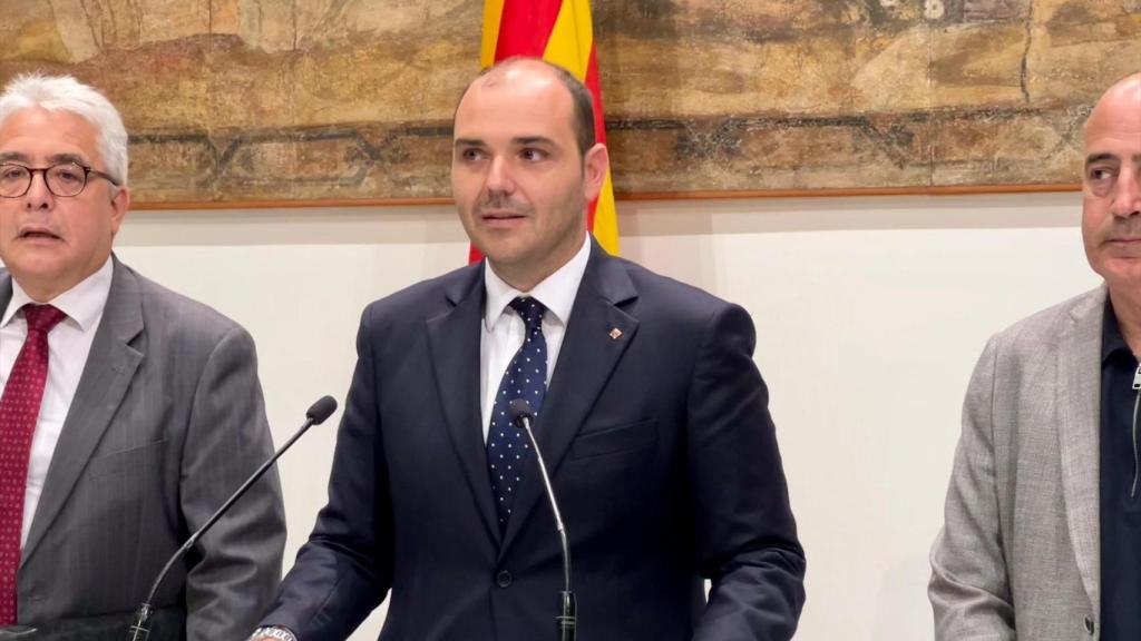 El conseller de la Presidencia de la Generalitat, Albert Dalmau, ha presentado este miércoles una proposición de ley pactada con ERC y Comuns
