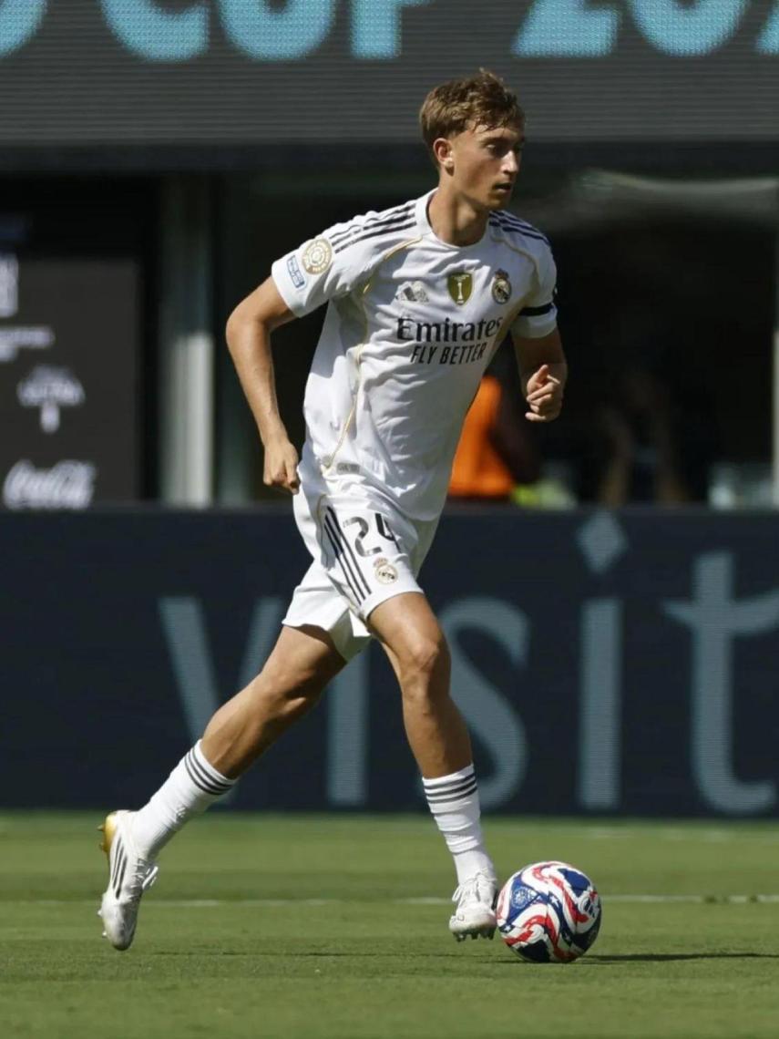 Dean Huijsen en un partido del Mundial de Clubes con el Real Madrid