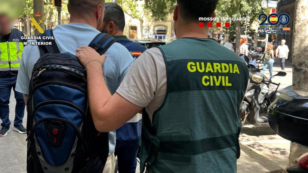 Un detenido en la operación Humo Digital